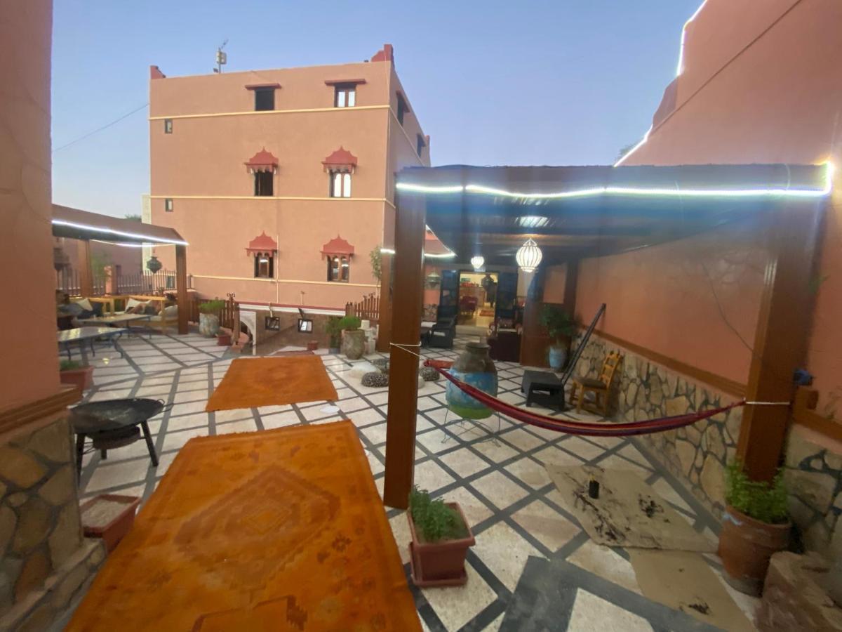 Hotel La Renaissance Tata Екстериор снимка