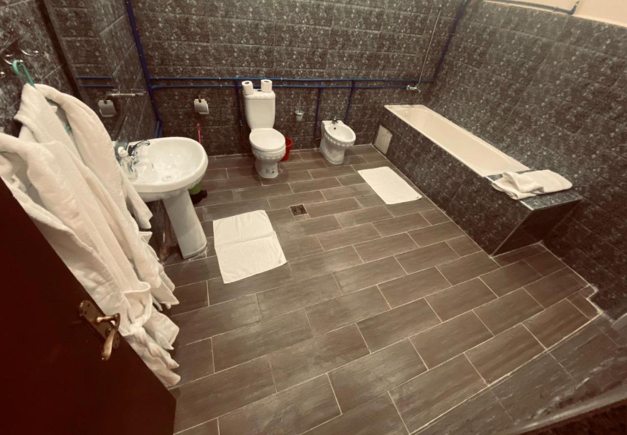 Hotel La Renaissance Tata Екстериор снимка